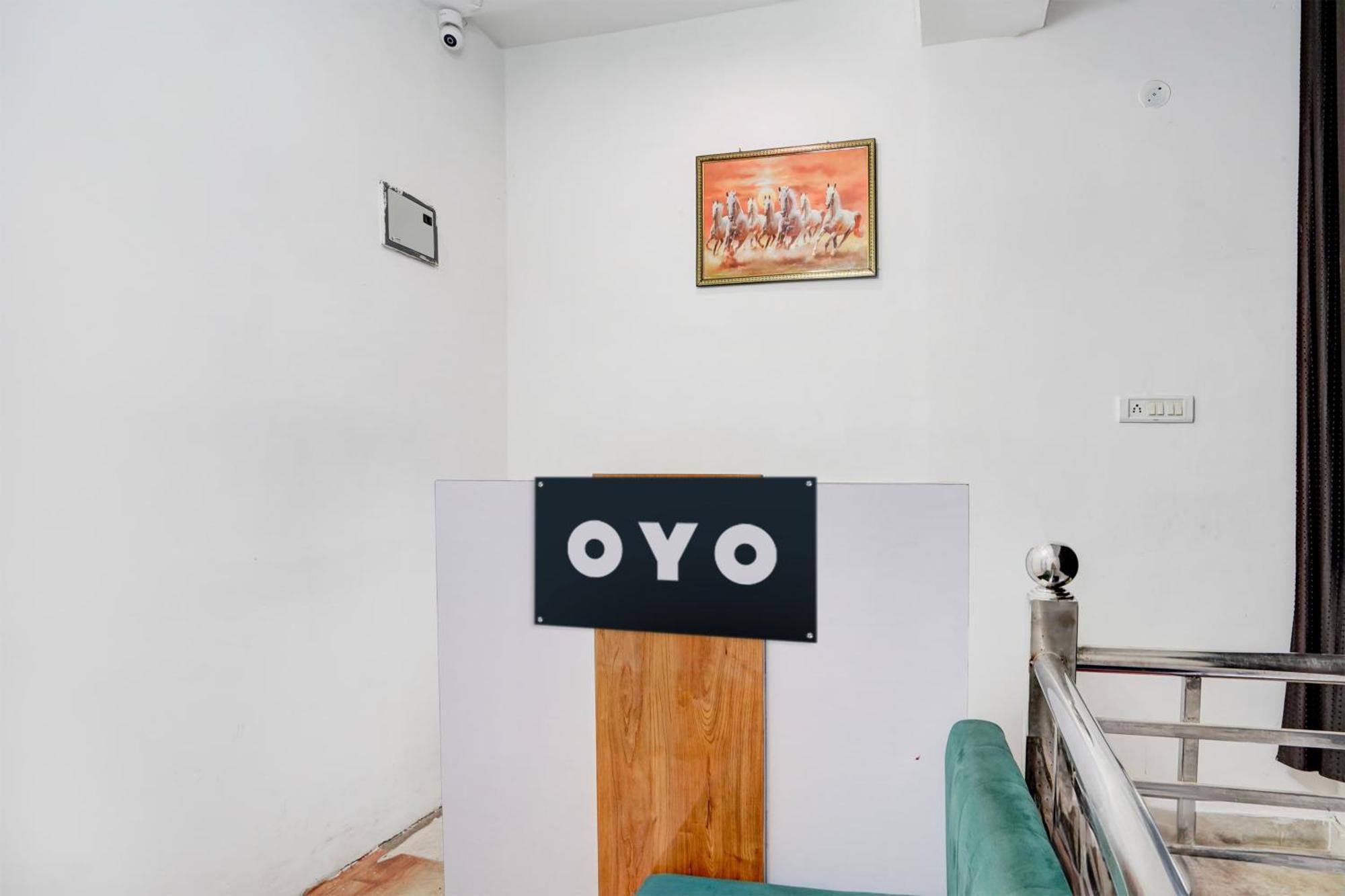 Hotel O Le Empire Stay House New Delhi Luaran gambar