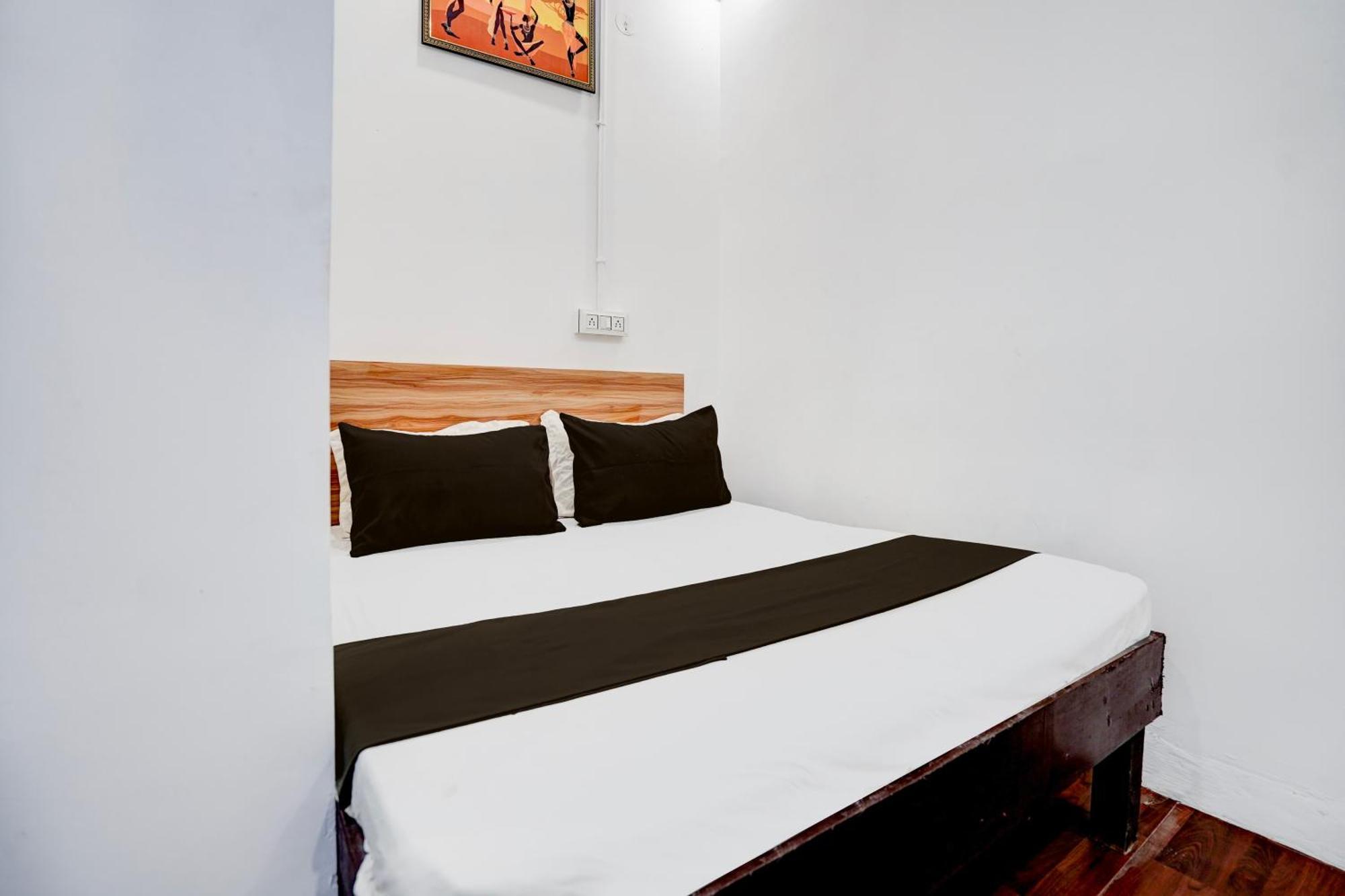 Hotel O Le Empire Stay House New Delhi Luaran gambar