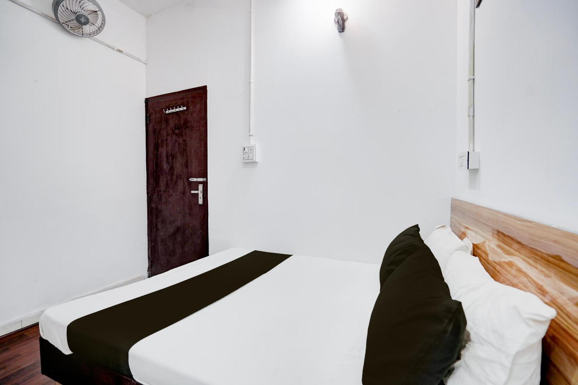 Hotel O Le Empire Stay House New Delhi Luaran gambar