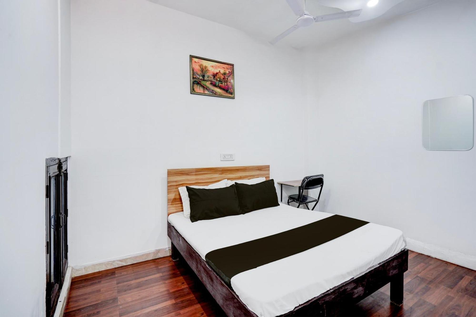 Hotel O Le Empire Stay House New Delhi Luaran gambar