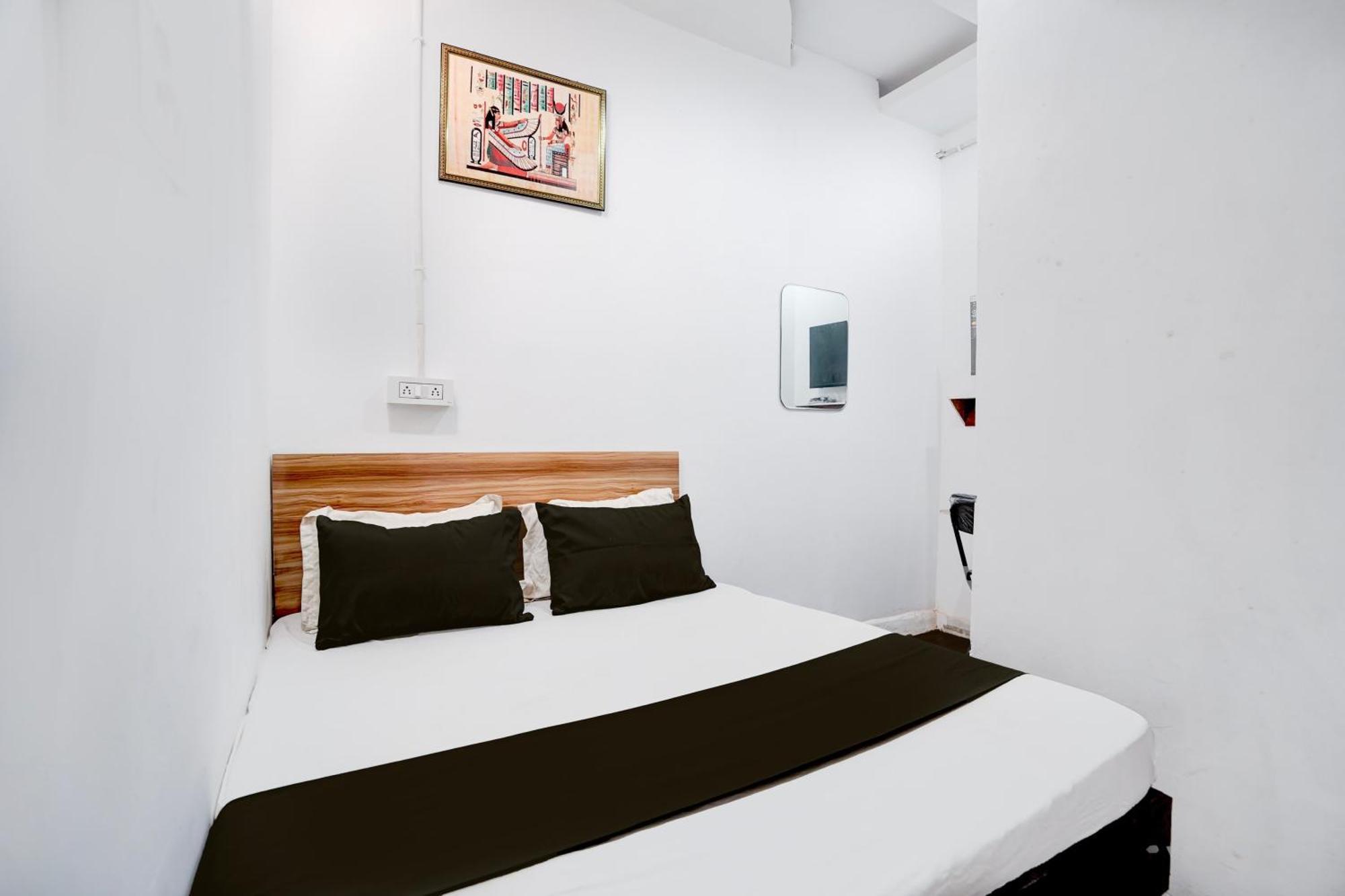 Hotel O Le Empire Stay House New Delhi Luaran gambar
